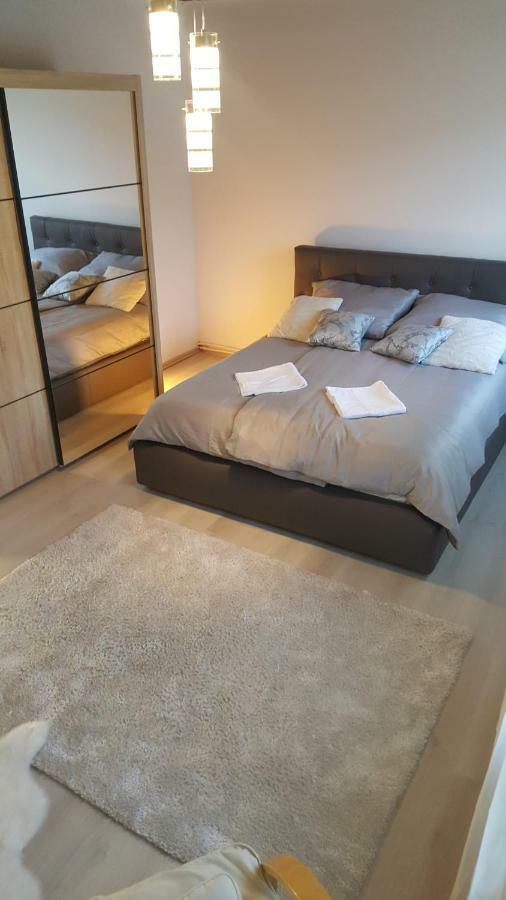 Gutenberg Utca Apartman Szeged Exterior photo